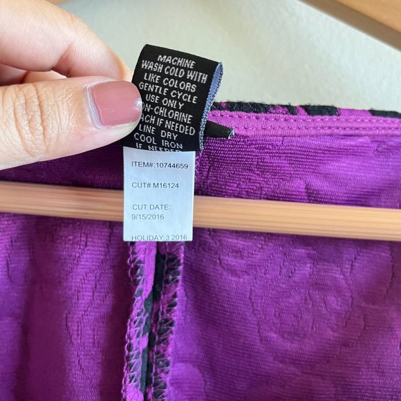 Torrid Floral Hi-Lo Peplum Top Purple Rose Size 2 US Size 2X V Neck Sleeveless - Picture 4 of 6